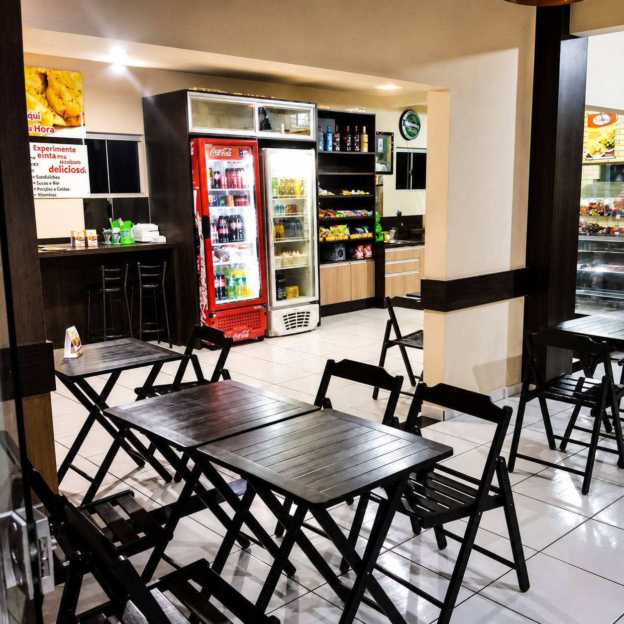 Interior do Fabinho Lanches & Chopp em Ortigueira-PR